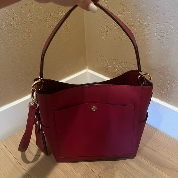 Micheal Kors Smooth Leather Gloria Bag - Picture 5 of 15